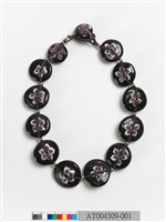 藏品(琉璃珠工藝：蝶舞（組）－頸鍊（2006）)的圖片